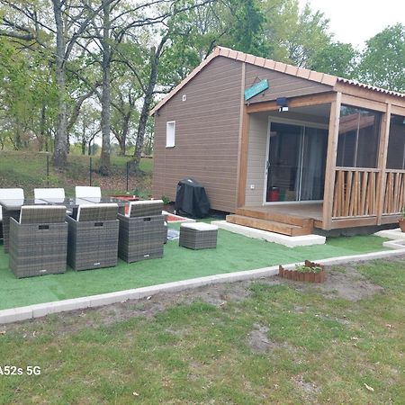 La Cabane 27 ~ Chalet Cosy Au Bord Du Lac De Peyre 라부에르 외부 사진