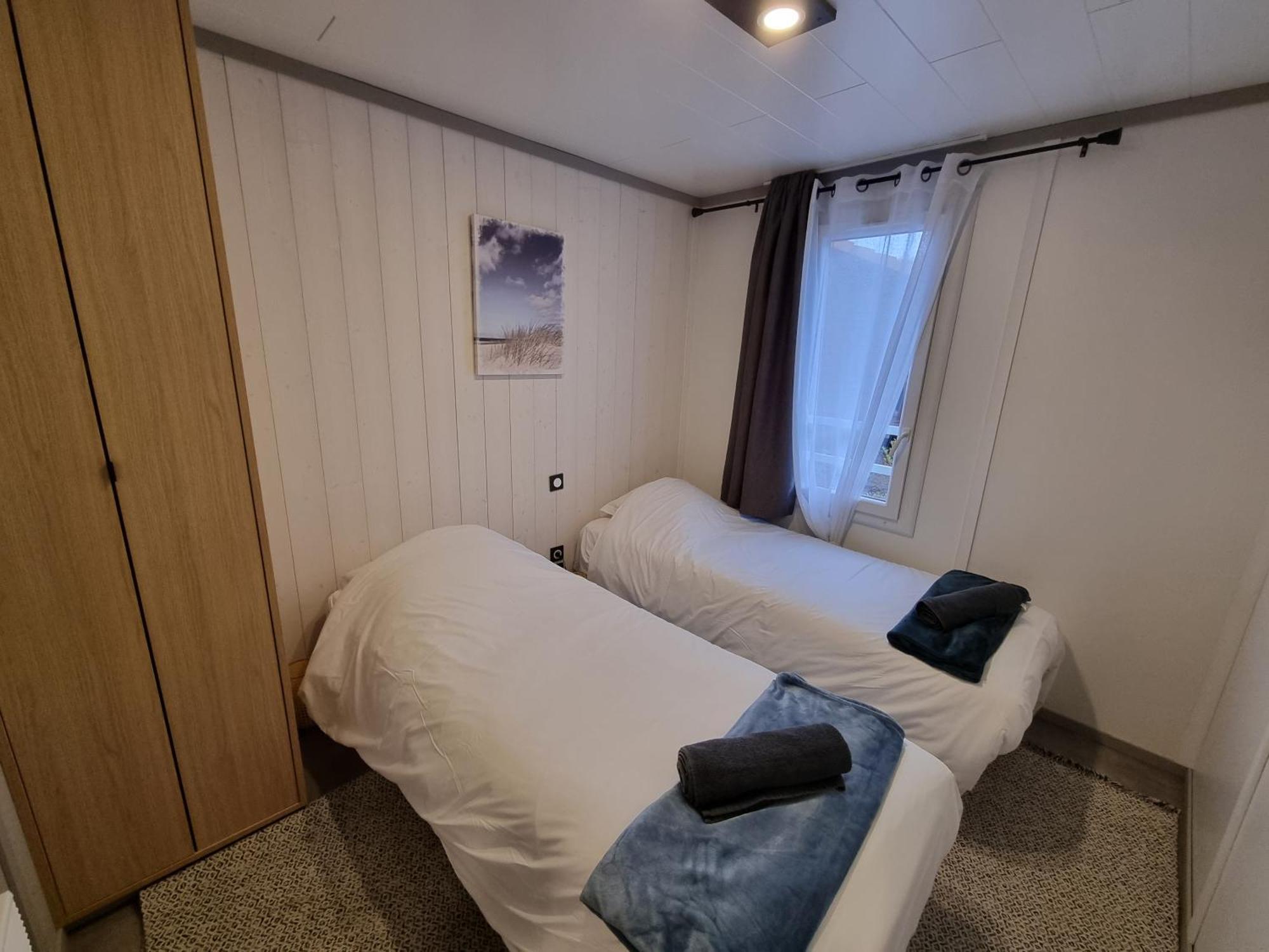 La Cabane 27 ~ Chalet Cosy Au Bord Du Lac De Peyre 라부에르 외부 사진