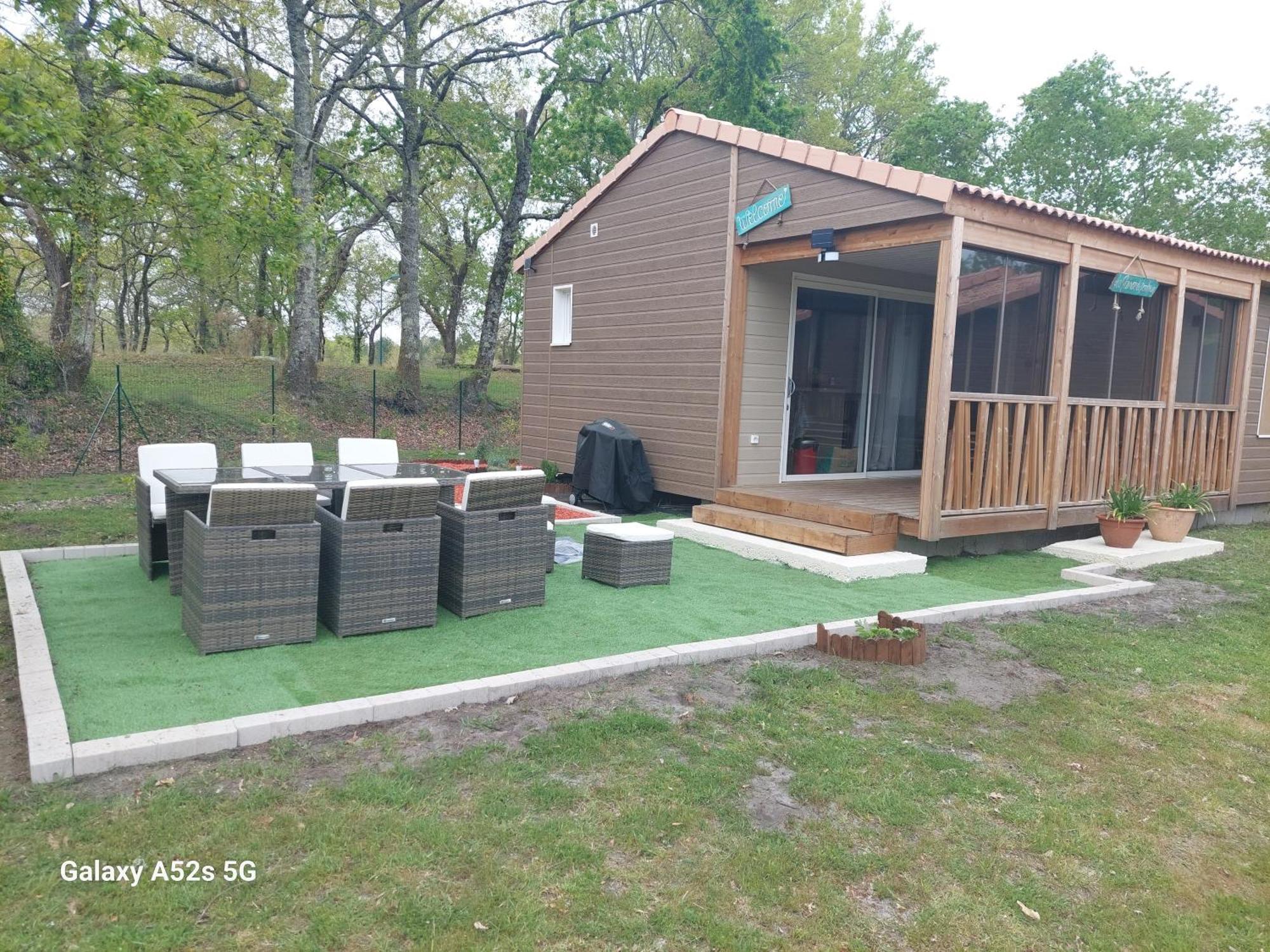 La Cabane 27 ~ Chalet Cosy Au Bord Du Lac De Peyre 라부에르 외부 사진