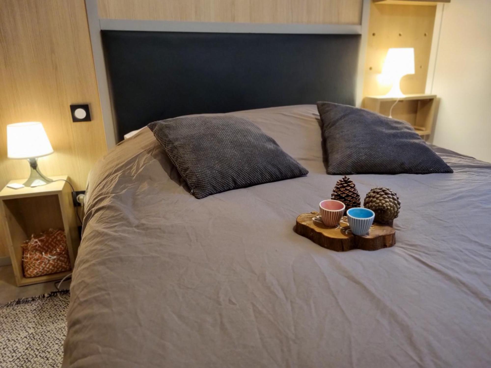 La Cabane 27 ~ Chalet Cosy Au Bord Du Lac De Peyre 라부에르 외부 사진